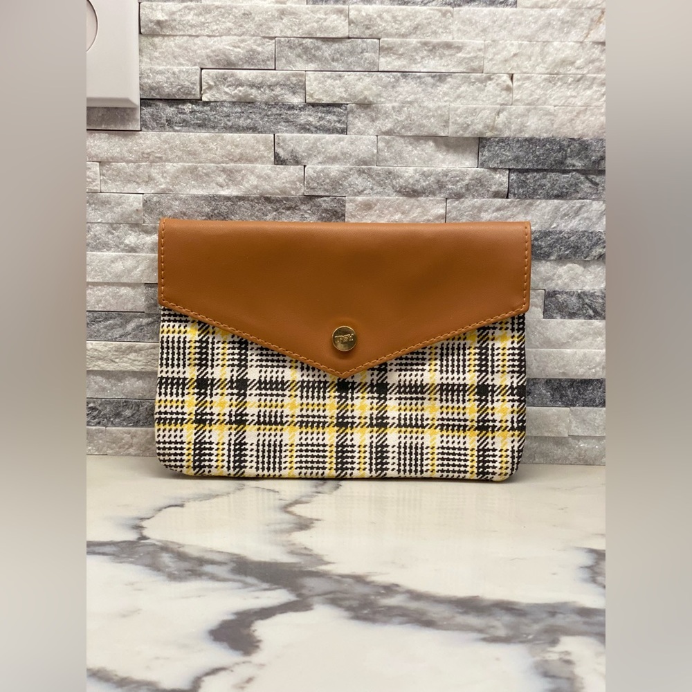 Ipsy Glam Bag (front & back)